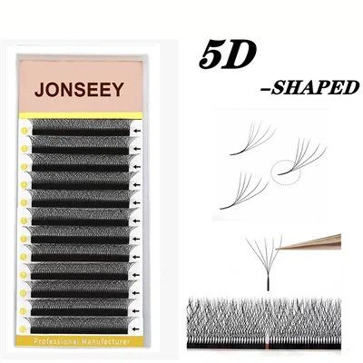 Ekstensi bulu mata yang sudah dikipasi